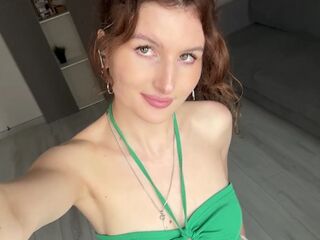 naughty camwhore KarmenZeinert