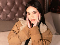 hot naked camgirl KaviRose