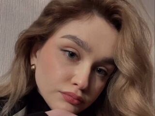 naked camgirl masturbating KileyRipple