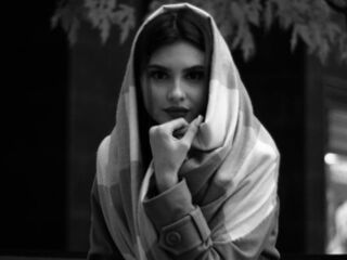 hot cam girl masturbating with dildo KylaSieradski