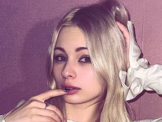 adult webcam chatroom KylieMcMiller