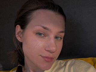 naked girl with webcam masturbating with vibrator LanaEismont