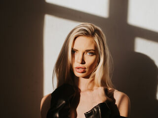 camwhore shaving pussy LanaSharapova