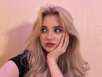 sexy webcam girl LatoyiaCanpos