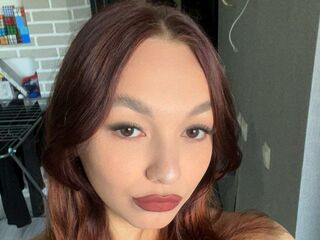 camgirl fingering wet pussy LaylaAmiri