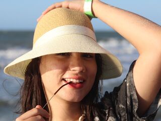 camslut masturbating LexasWorld