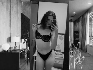 naked cam girl masturbating with vibrator LiahRosh