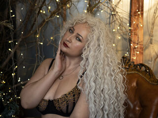 camgirl masturbating with sex toy LilitLang