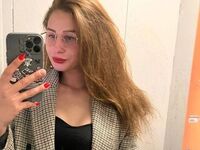beautiful girlcam LillieMann