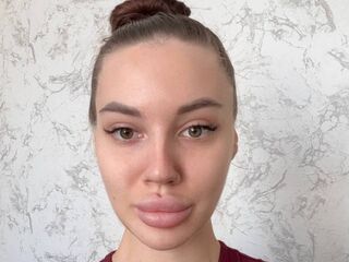 webcamgirl chatroom LorettaLauney