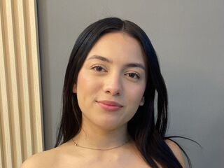 hot cam girl fingering shaved pussy LucyGreyMurphy