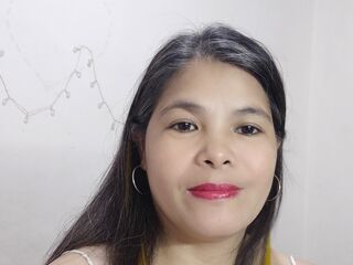 cam strip tease LynMoss