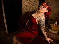 naked cam chatroom MaddieJonsell