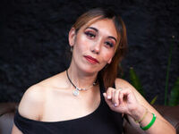 sexy live cam girl MadeleineSartori