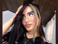 fingering webcamgirl picture MadissonVerdez