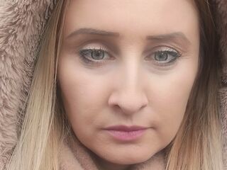 nude webcamgirl pic MaryEma
