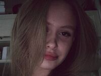 camgirl masturbating with sex toy MaryJohnsson