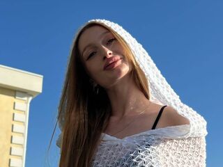 cam girl masturbating with dildo MarySoto