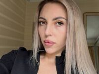 fingering camgirl MelisaDee
