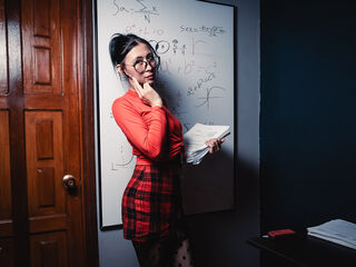 naked webcamgirl picture MillyFernandez