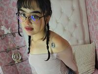 naked camgirl masturbating with dildo MinnieLander