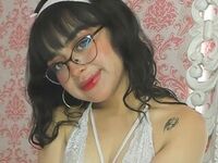 naked camgirl MinnieSommers