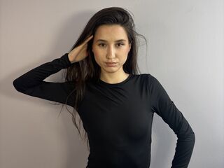 sexy webcamgirl MirelNaomi
