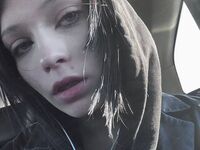 camgirl masturbating with sextoy MollyLeroy