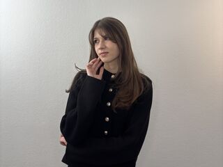 hot cam girl MonicaWohletz