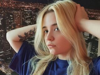 naughty video chat MonnieMoniz