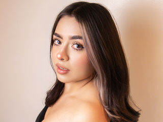 free web cam chat MyaFontaine