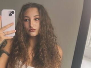 live sex show NicholMikrot