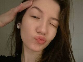 girl webcam NoemiMeservy