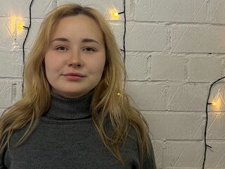 beautiful girlcam PollySausedo