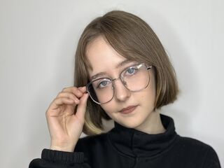 free chat room ReginiaHolbein