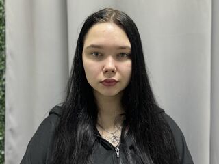 naked camgirl masturbating with dildo RosaMartines