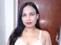 beautiful webcamgirl SadiaAngel