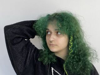 masturbating SamellaMagowan