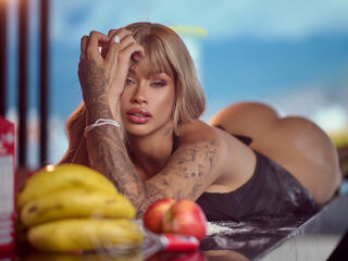 naked girl with cam masturbating ScarletThompsone