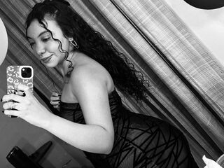 beautiful camgirl SharonBlairr
