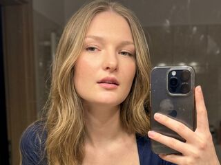 masturbating webcam girl ShavonKazunas