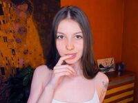camgirl playing with sextoy SynnoveDobson