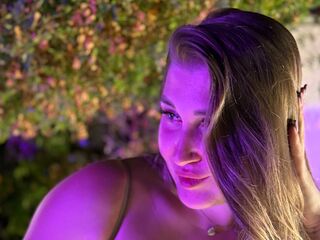 cam whore livesex TarahZullo