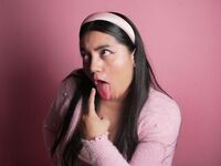 naked girl with webcam masturbating with sextoy TessaBisou