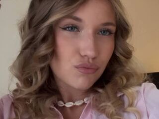 voyeur cam ThomasineKemery
