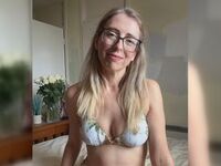 topless camgirl VenusAngella