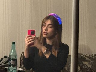 naked camgirl masturbating ViviEne
