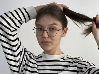 naughty cam girl masturbating WondaTon