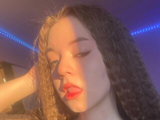 naked camgirl masturbating with vibrator ZofiaRambousek